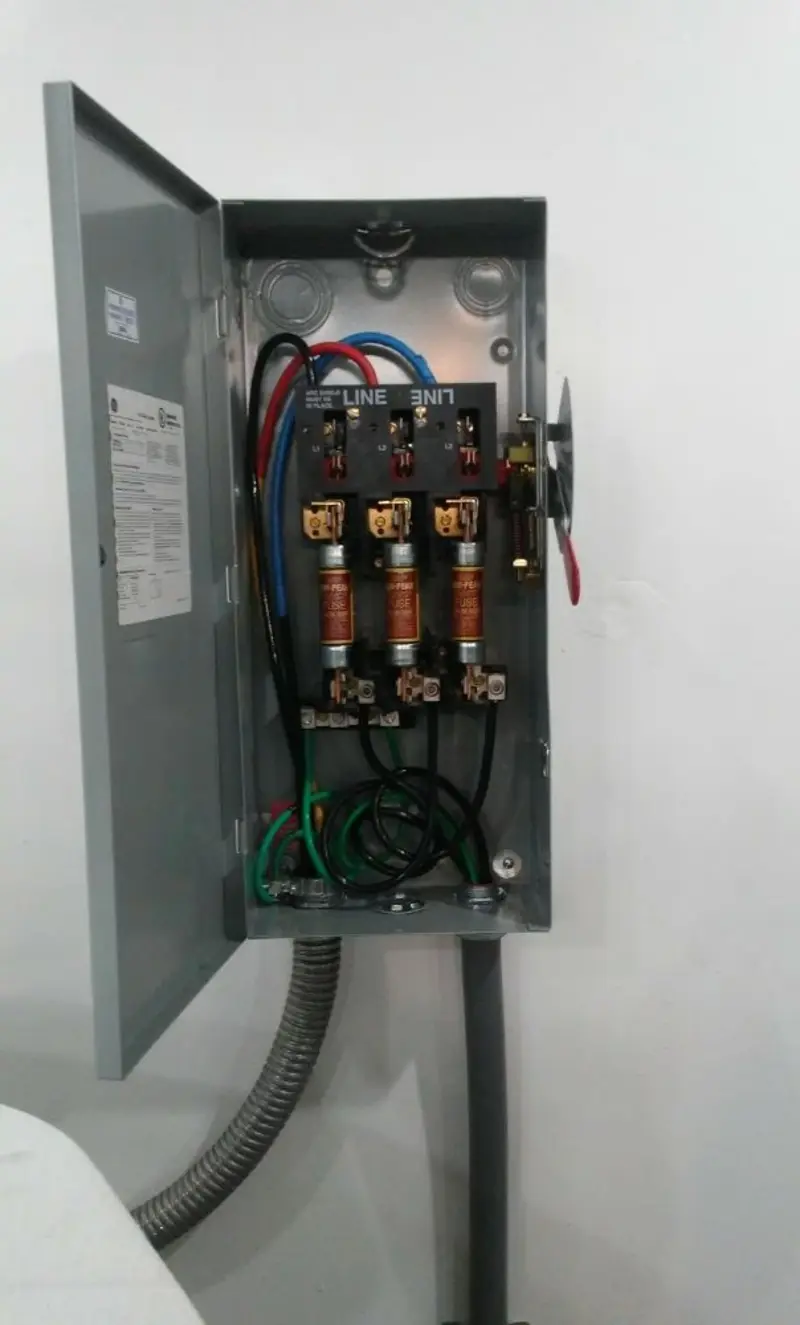 Three-phase disconnect switch installed for Electrical Wiring & Rewiring in Greentown